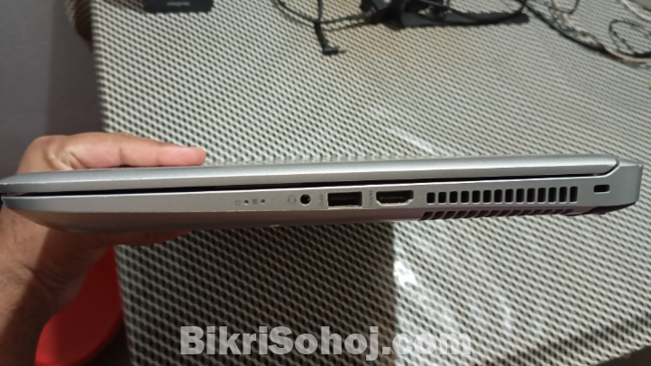 HP Pavilion core i3